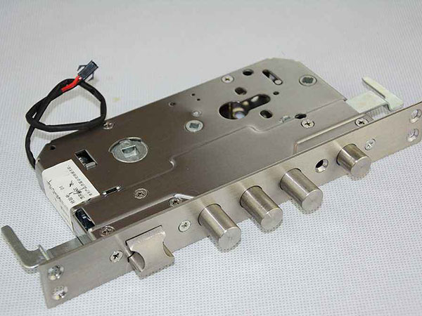 凌云24小时上门开锁公司