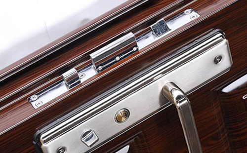 凌云24小时上门开锁公司