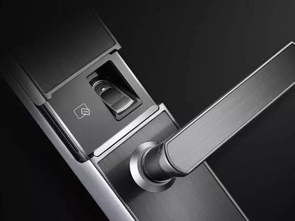 凌云24小时上门开锁公司